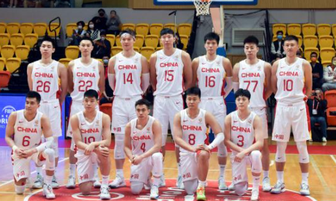 中国男篮世预赛71比59击败哈萨克斯坦 周琦16+12
