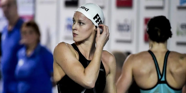 女子200米自由泳世界纪录是多少
