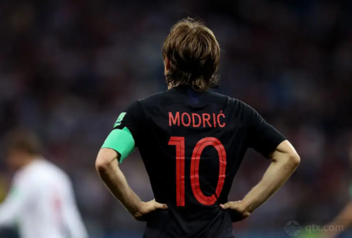 莫德里奇将踢到2024年欧洲杯 国家队后继无人是主要因素