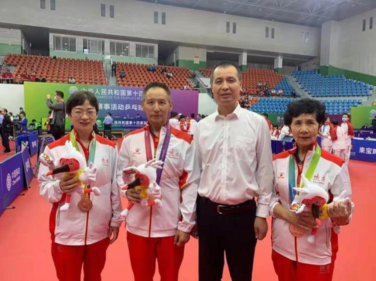 热烈祝贺西安老将夏云峰为陕西省夺得全运赛场首枚乒乓球金牌