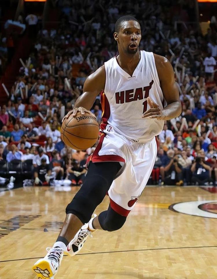 左撇子能打篮球吗「左撇子能打NBA吗这5位不仅打了还都成了巨星哈登上榜」