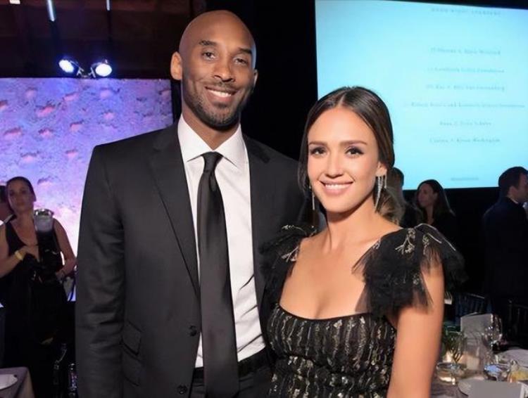 卸了妆的NBA女神跟普通人一样素颜的寡姐杜兰特还爱吗