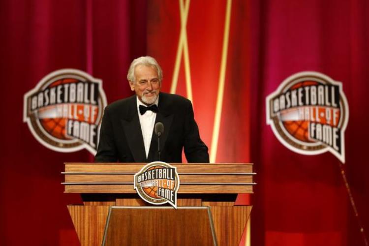 2021死的球星「在2021年离世的五位NBA代表球员」
