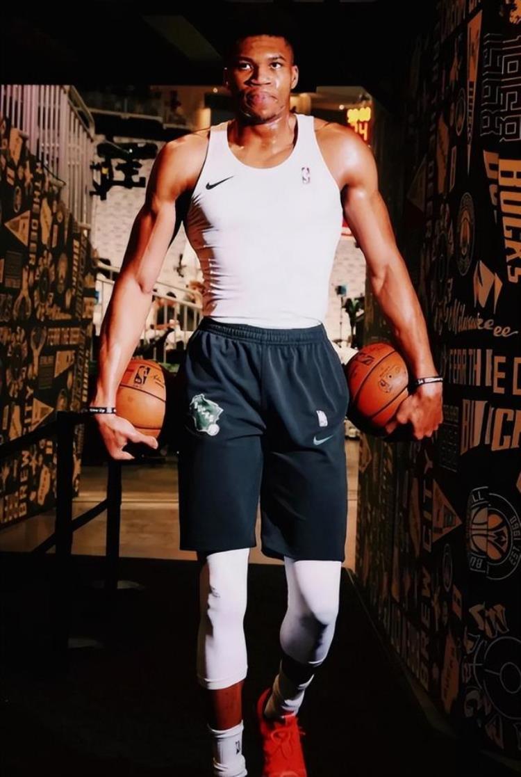 乔丹有几个防守一阵「乔丹之后NBA出现了几位攻防一体球星满打满算就5人」