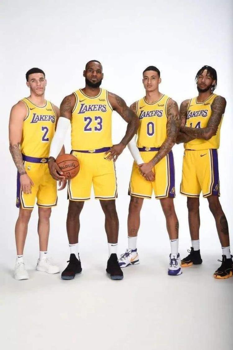 球员虚报身高「盘点NBA十大谎报身高的球星谎报身高已成潜规则有图有真相」