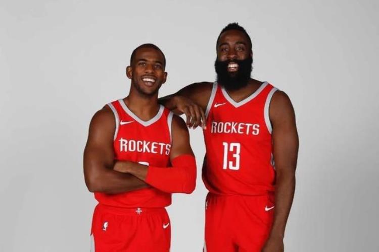 詹姆斯nba单节最高得分「美媒列出NBA新年前夕比赛中单场得分最高的十次詹姆斯独占一份」