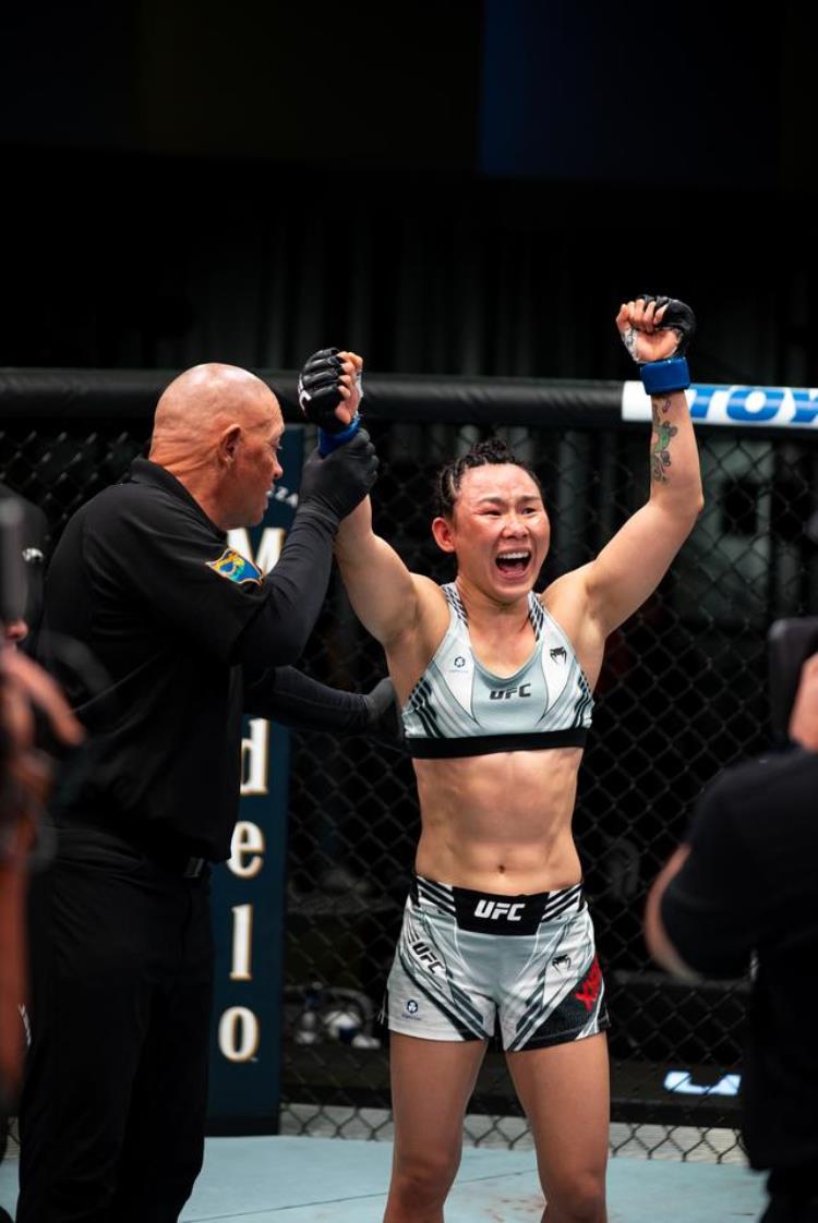 闫晓楠ufc最新世界排名「中国女将闪耀UFC闫晓楠主赛击败邓恩重返世界前五」