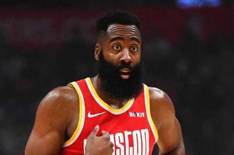 詹姆斯nba单节最高得分「美媒列出NBA新年前夕比赛中单场得分最高的十次詹姆斯独占一份」