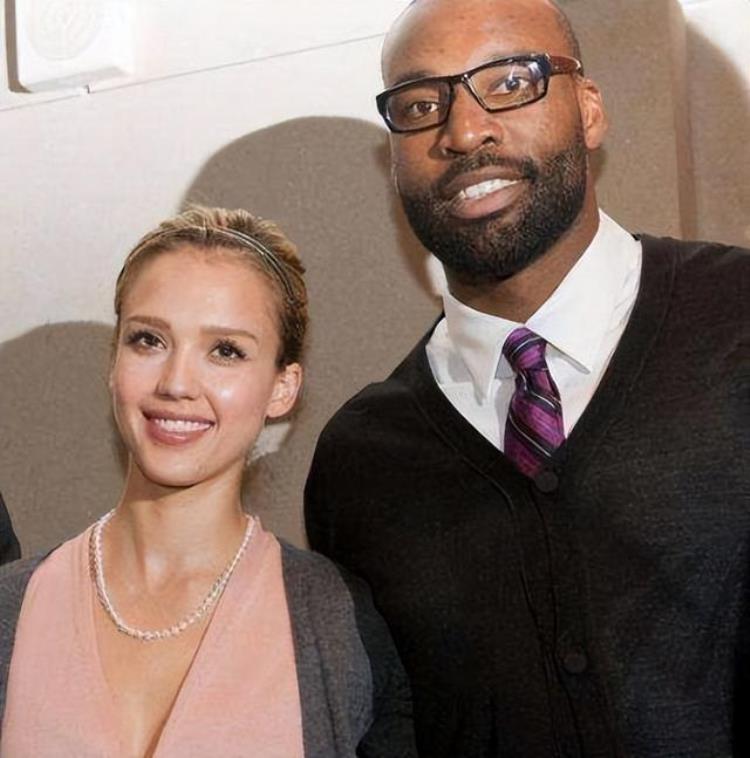 卸了妆的NBA女神跟普通人一样素颜的寡姐杜兰特还爱吗