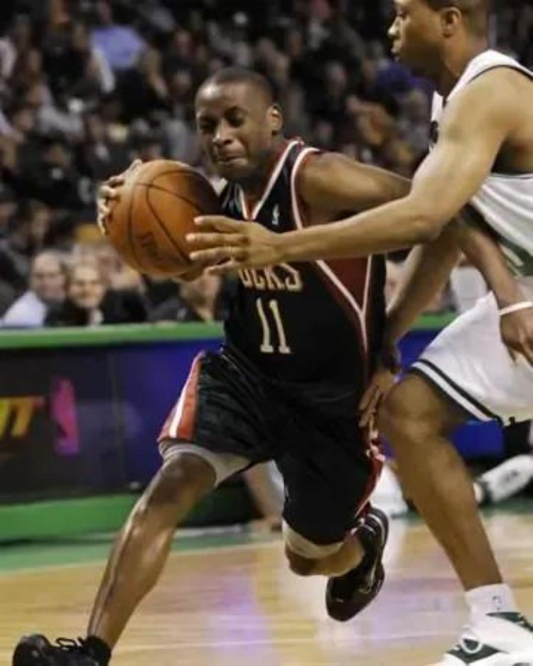 NBA传奇34矮神34厄尔博伊金斯