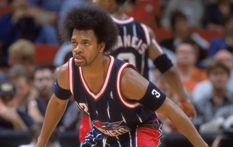 留过爆炸头发型的十大nba经典球员是谁「留过爆炸头发型的十大NBA经典球员」
