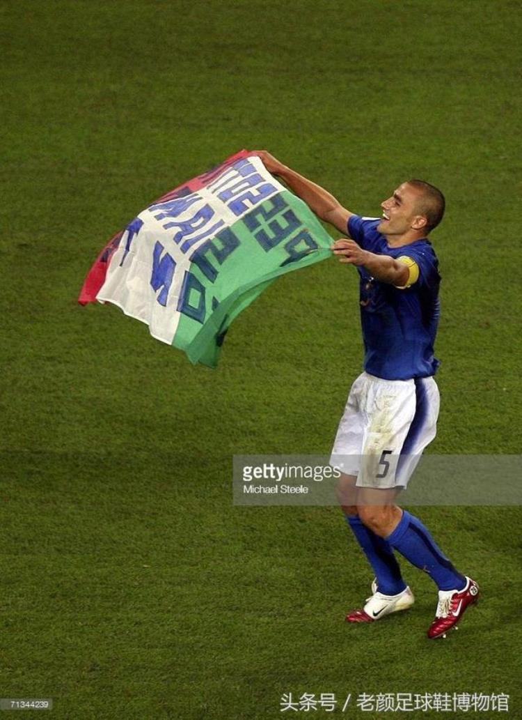 06年世界杯nike足球鞋盘点钩子党三箭齐发德国绿茵场国旗飘扬