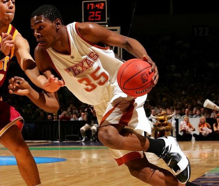 NBA球星高考时成绩单换算成我们国内高考分数都能上什么大学