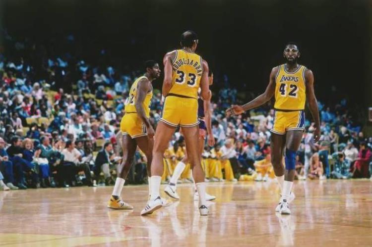nba历史十大最强三巨头球员「NBA历史十大最强三巨头」
