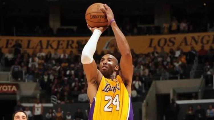 最强nba以后会出的球星「一夜成名盘点NBA突然进步的十大球星前三名实至名归」