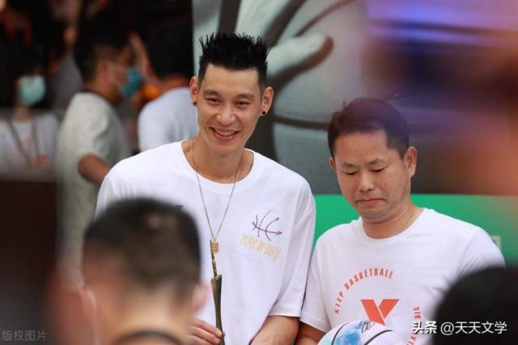 NBA难觅一席之地,林书豪想回归CBA了「闯荡CBA赛场的NBA球员林书豪我仍然如此热爱篮球希望走上赛场」
