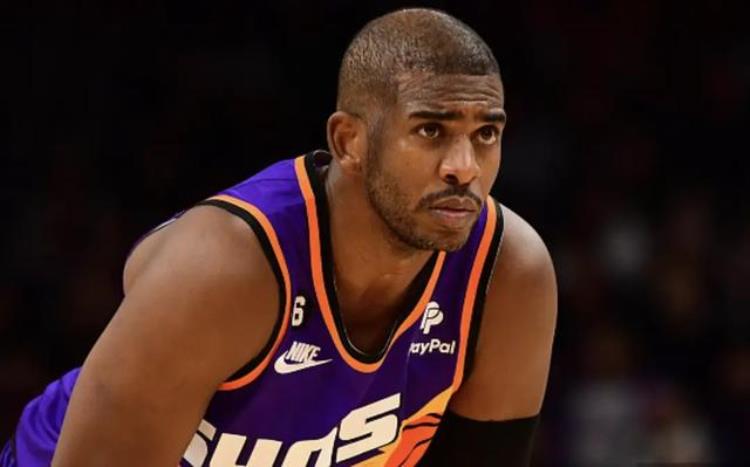 最强NBA全力詹字母哥「每况愈下本赛季五位巅峰不在的巨星字母哥如困兽詹皇已老迈」