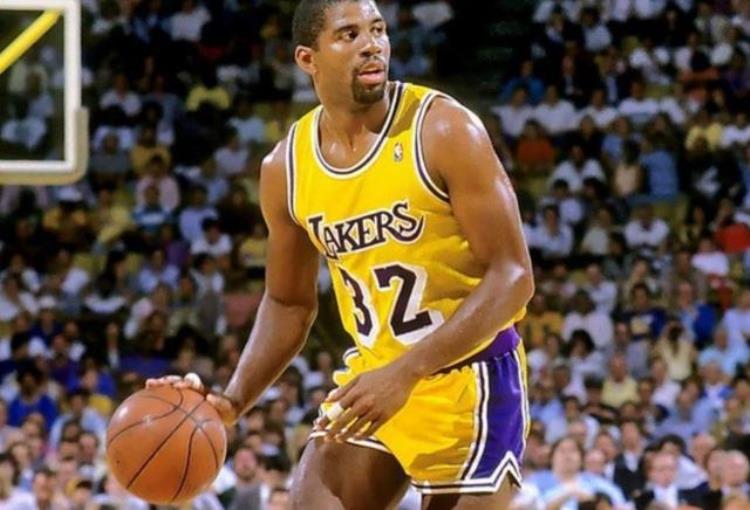 nba球员的招牌球技「技术的代名词美媒评选NBA球星十大招牌动作一招吃遍天下」