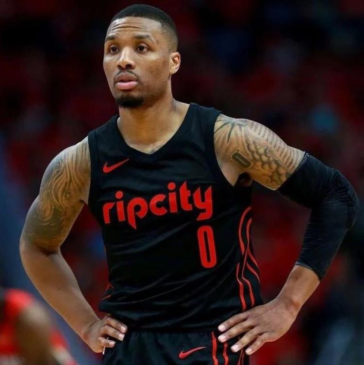 库里nba年薪最高多少万「库里4580万哈登4430万詹皇4120万NBA薪资前十里5位或不值这价」