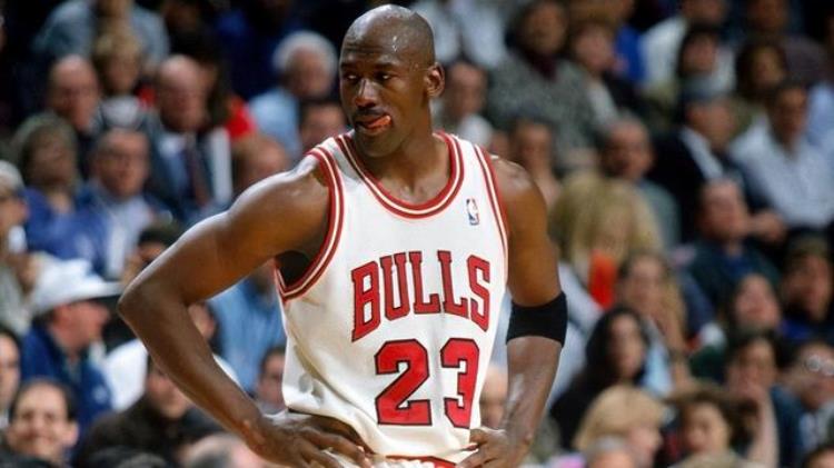 nba75大巨星第一批「NBA75大巨星第1位飞人迈克尔乔丹」