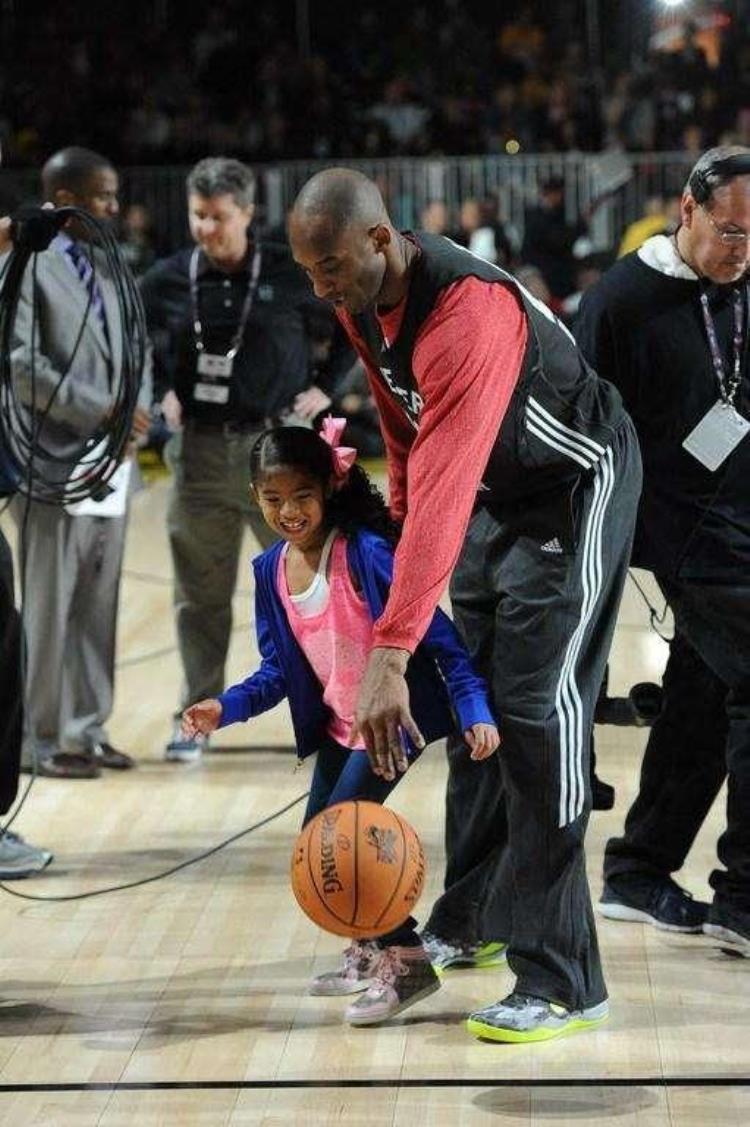 麦迪儿子打球「NBA巨星遭嫌弃麦迪儿子我老爸一文不值科比女儿你懂个球」