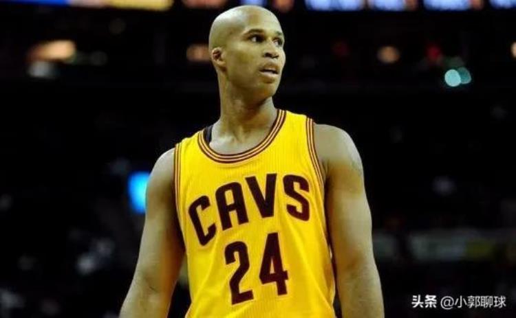 nba24号球衣的十大巨星「NBA球衣24号十大球星」