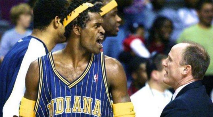 NBA历史十大暴脾气球星勇士3人上榜巴克利329次技犯历史第一