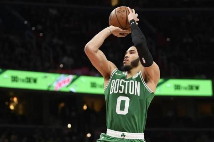 最强nba撤步投篮「一脚定乾坤盘点现役NBA五大后撤步高手出其不意攻其不备」