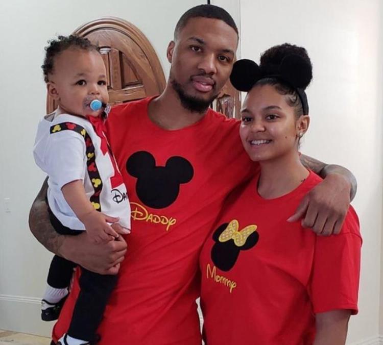 nba球员太太团「长相普通也能进NBA太太团5大超巨4人妻子不好看贤妻良母吃香」