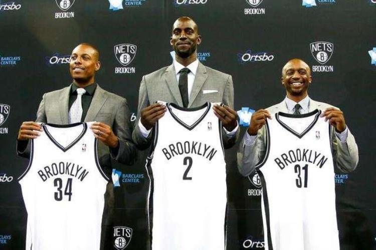 NBA最伟大10大交易安吉卖队魂得高额回报4名酱油球员换贾巴尔