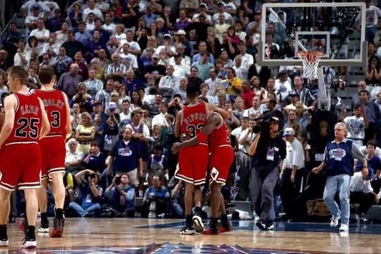 NBA总决赛最高「最顶尖的赛事盘点NBA近三十年最激烈的总决赛前三实至名归」