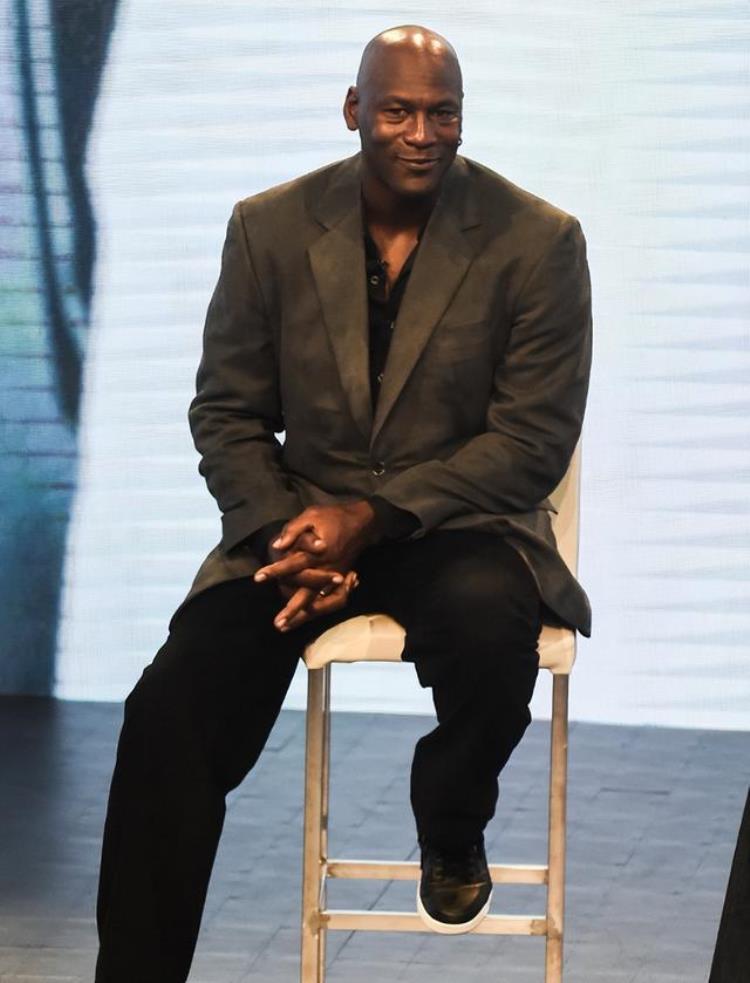 nba球星退役后干什么「NBA球星退役后干啥有人当市长有人当老板还有人开战斗机」