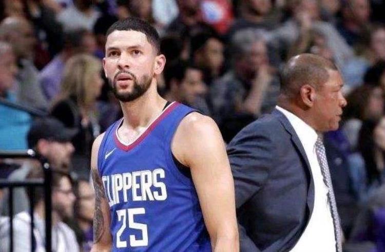 看起来是白人的黑人球星「NBA这些球星肤色是白色但其实都是黑人你被误导了多久」