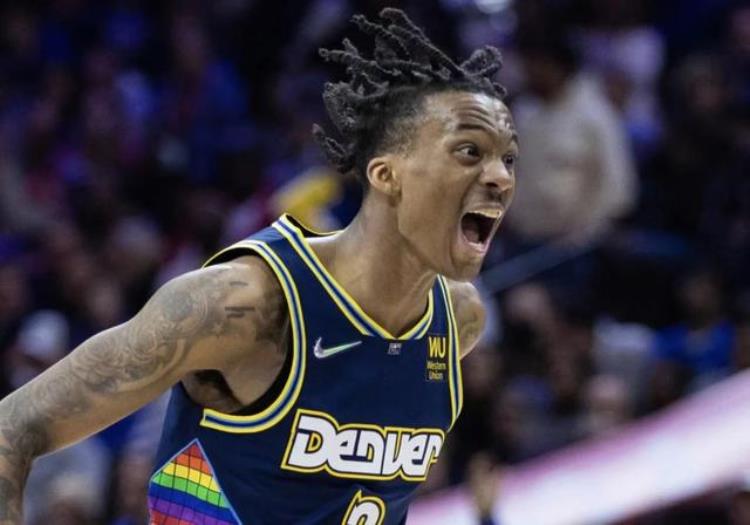两个NBA球员打个业余联赛都要挥拳相向火药味十足何必呢