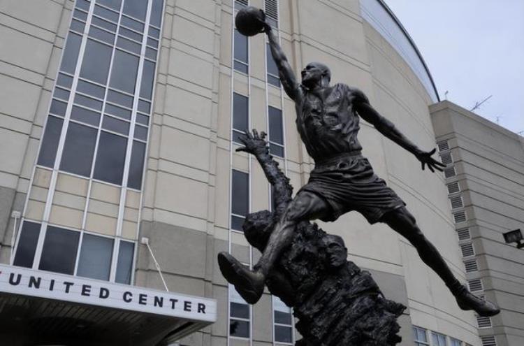 nba球员谁有铜像「NBA现役所有球星里哪些人退役后有望被球队塑铜像」