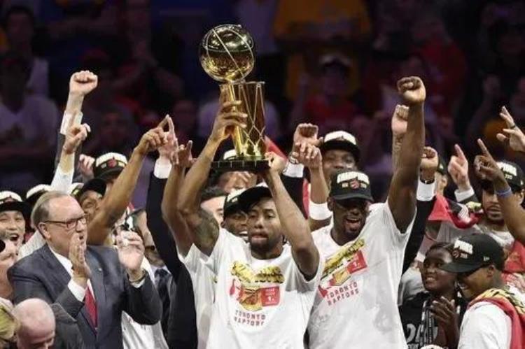 nba冠军历届冠军一览表「近20年NBA历届总冠军一览热火湖人平分秋色勇士独占鳌头」