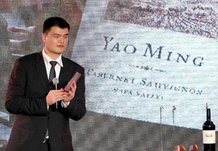 詹姆斯拥有利物浦多少股份「姚明买葡萄园詹姆斯当利物浦股东细数NBA最会投资的球星」