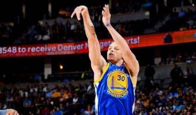 模仿NBA球星「野球场上模仿过哪些NBA巨星的动作谁的最难模仿」