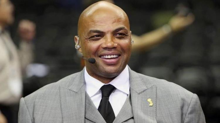 nba球星工资那么高,老板赚多少钱「NBA十大败家球星生涯挣1亿退役就花光沃尔在夜店一夜花47万」