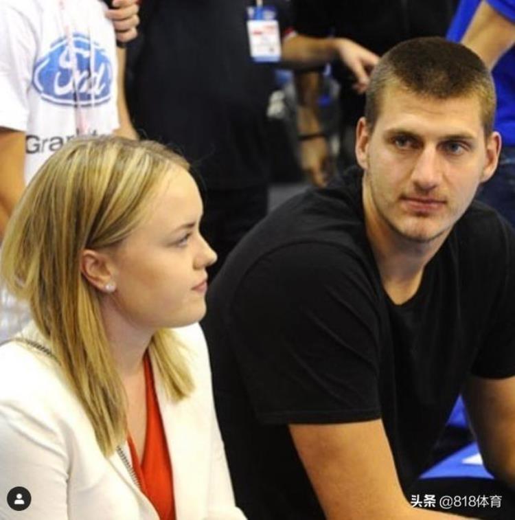 塞尔维亚nba球员约基奇「25岁约基奇塞尔维亚大婚结束9年爱情长跑为婚礼减肥40斤」
