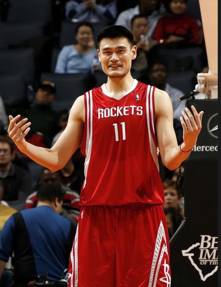 臂展短的球员「臂展不够实力来凑NBA这5位短臂球星一队能吊打联盟」