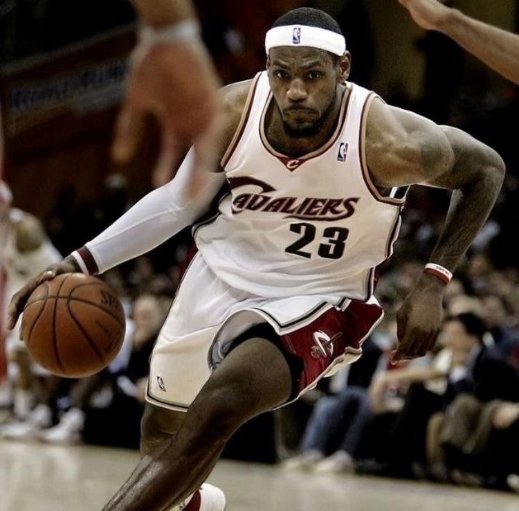 nba球员谁有铜像「NBA现役所有球星里哪些人退役后有望被球队塑铜像」