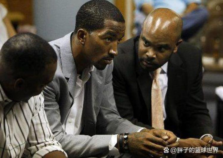 前NBA球员涉嫌骗保「NBA球星也犯罪19人涉嫌骗保弗老大成反面教材」
