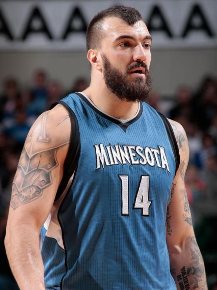 nba里有黑道背景的人「NBA有黑帮背景的5大球星罗斯哥哥是大佬一人做军火生意」