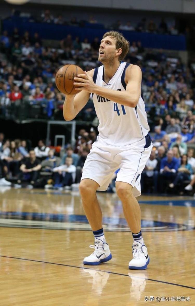 库里第一射手「NBA历史上每个位置最好的射手库里领跑詹姆斯原来是一名射手」
