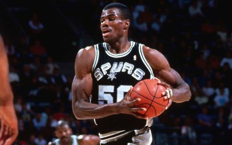 奥尼尔中锋历史排名「NBA历史10大最伟大的中锋奥尼尔仅第4榜首之人生涯砍38387分」