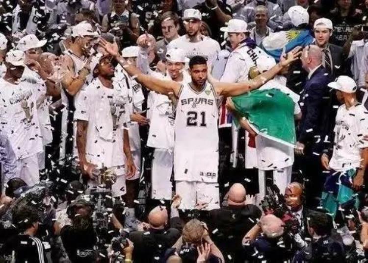 诺维斯基与邓肯「盘点NBA忠贞不渝的五大球星诺维斯基可歌可泣邓肯实至名归」