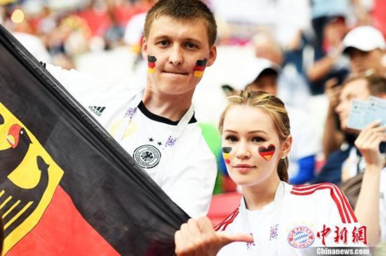 德国舆论激辨女评论员解说世界杯球赛行不行