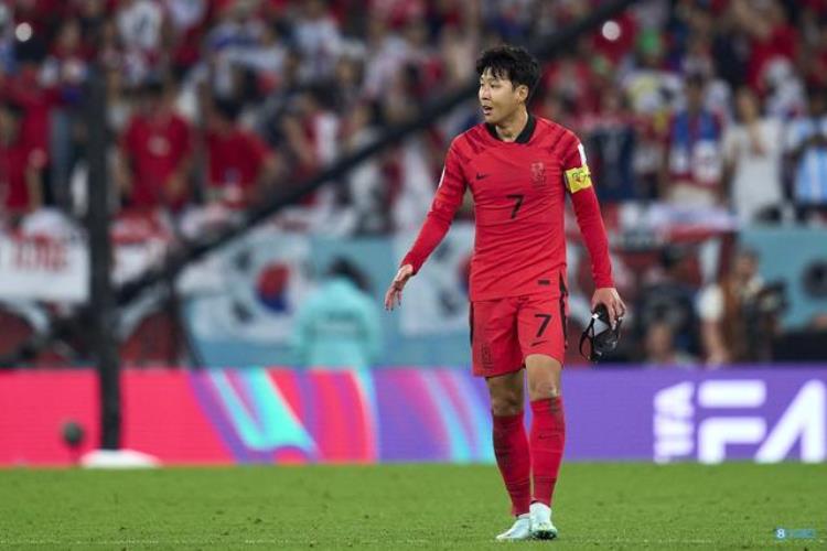 韩国世界杯历史战绩之前共参加10次2次入淘汰赛最好成绩4强