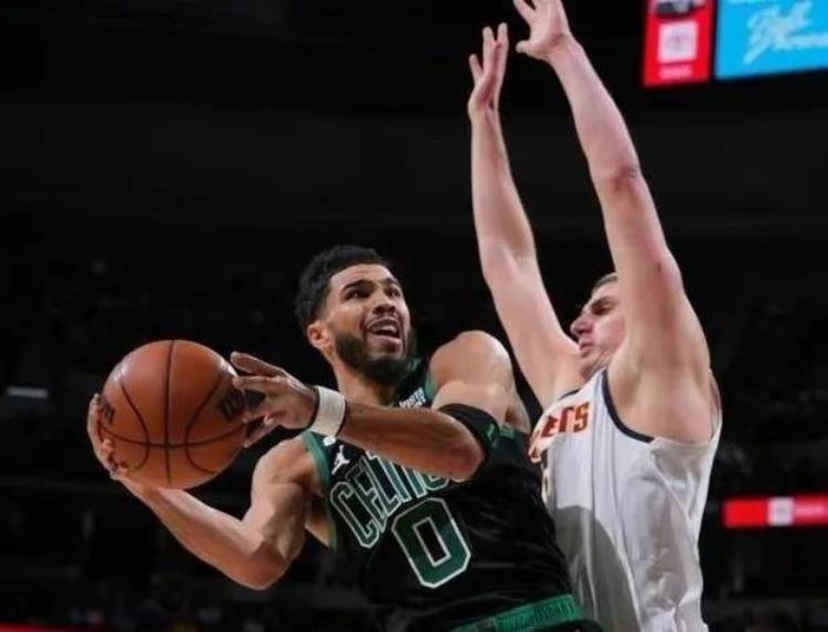 NBA战力榜:76人超越太阳登榜首「NBA排名榜:榜首均领先05个胜场遭窥视篮网76人前5湖人倒第3」